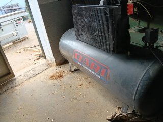 Compresor de 500 litros marca  DARI