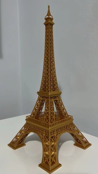 Torre Eiffel Dourada Paris