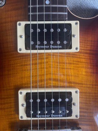 Guitarra James Tyler Variax+Seymour Duncan Jazz/JB