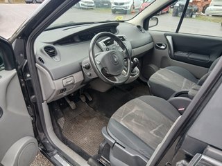 IMPECABLE Renault Scenic 1.6 16V 2004