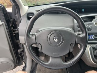 IMPECABLE Renault Scenic 1.6 16V 2004