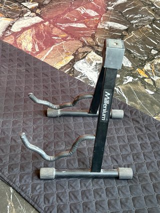 Soporte para guitarra Millenium