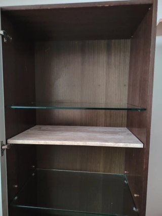 Armario Multiusos Marrón con Estantes de Cristal