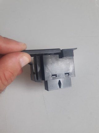 INTERRUPTOR DE LUZ ANTINIEBLA - OPEL KADETT .