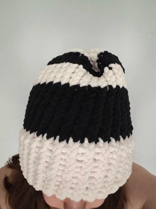 Gorro adulto rayas blanco y negro
