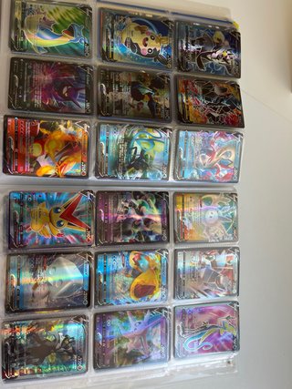 Cartas Pokémon verdaderas V