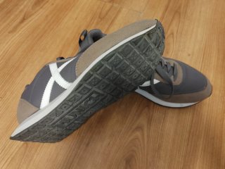 Zapatillas Munich T.42 Marrón Chocolate