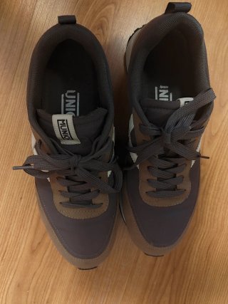 Zapatillas Munich T.42 Marrón Chocolate