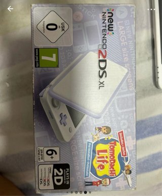 Nintendo 2DS XL Morado y Blanco