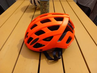 Casco de bici naranja