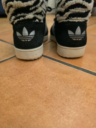 Adidas zebrate taglia 38