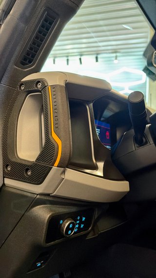 Ford Bronco 2024