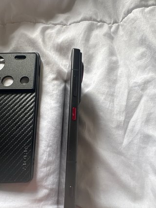 Vendo Nubia Z70 Ultra 12 GB RAM / 256 GB.