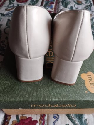 Zapatos de tacón ancho Marypaz beige