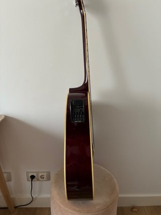 Guitarra Electroacústica100
