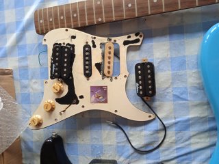 Piezas Guitarra Eléctrica Stratocaster