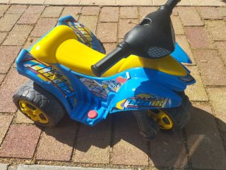 Moto Infantil Eléctrica Feber