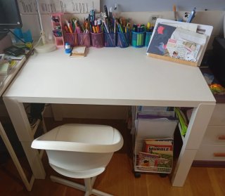 Silla Loberget  y mesa Phål regulables