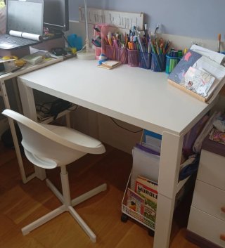 Silla Loberget  y mesa Phål regulables