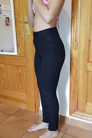 Pantalón pitillo Uterque negro