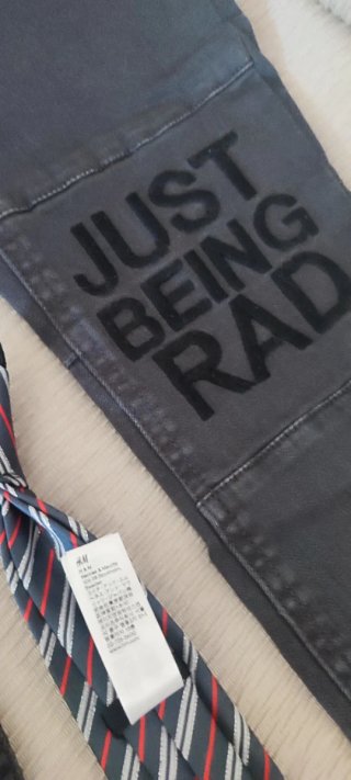 Pantalón vaquero niño Zara Boys T.10 + Corbata.