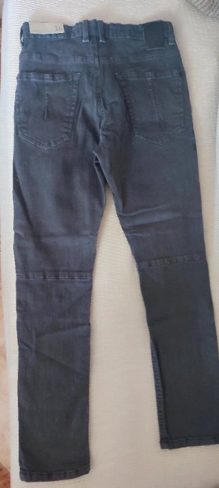 Pantalón vaquero niño Zara Boys T.10 + Corbata.