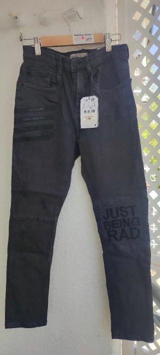 Pantalón vaquero niño Zara Boys T.10 + Corbata.