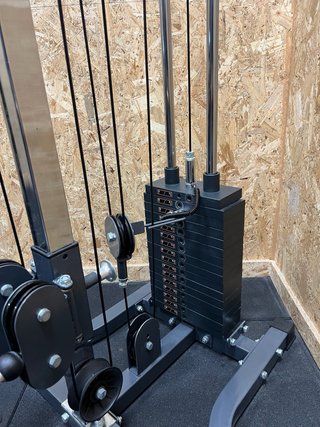 Polea ajustable Alta/Baja THL Titanium Strength