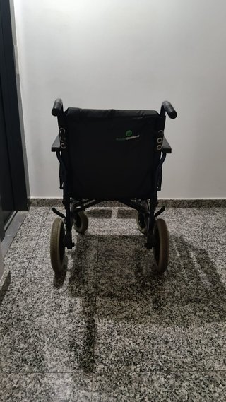 Silla de ruedas plegable ruedas pequeñas