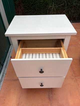 Mesita de noche blanca Ikea