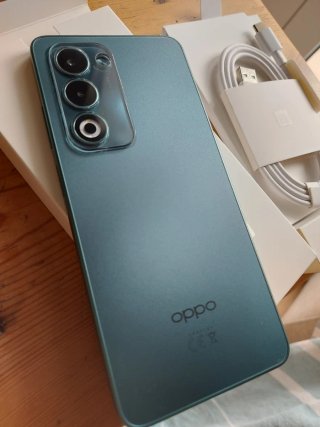 OPPO A5 5G Caja y Accesorios