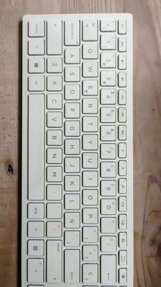 Teclado y Ratón HP Inalámbricos Beige