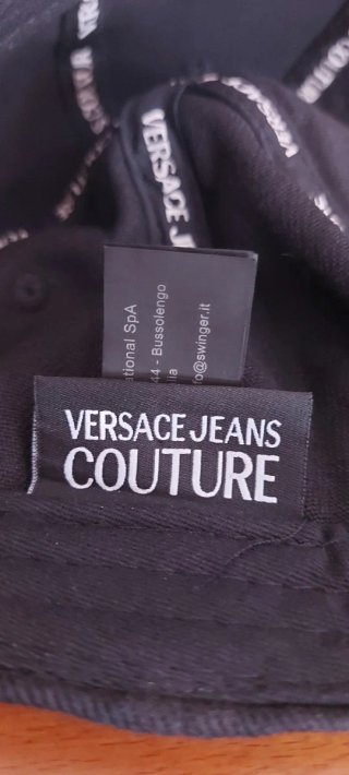 Gorra Versace Jeans Couture negra con maxi logo