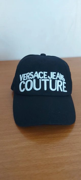 Gorra Versace Jeans Couture negra con maxi logo