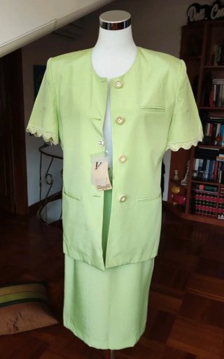 Completo donna gonna e giacca verde