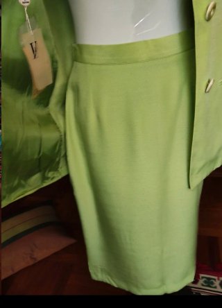 Completo donna gonna e giacca verde
