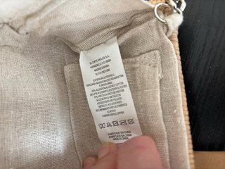Bolso pequeño mimbre trenzado beige cadena