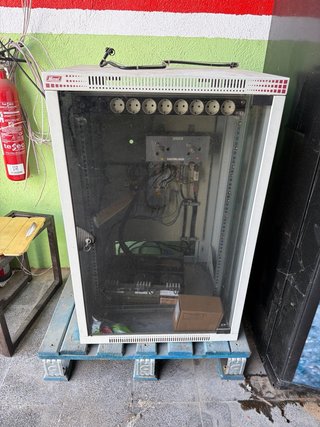 Carretilla elevadora Nissan eléctrica