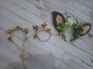 3 decorados + vestuario