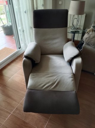 Sillón relax reclinable tela beige y marrón