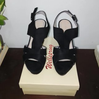 Sandalias negros de plataforma