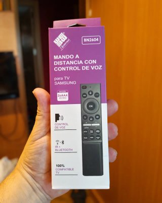 Mando a distancia TV Samsung con control de voz