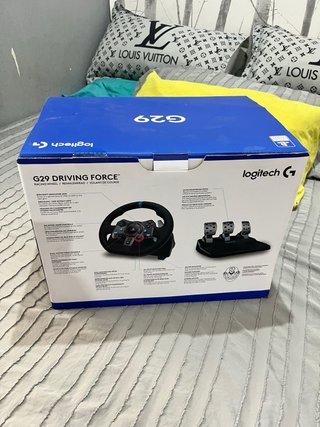 Volante Logitech G29 Driving Force “negociable”