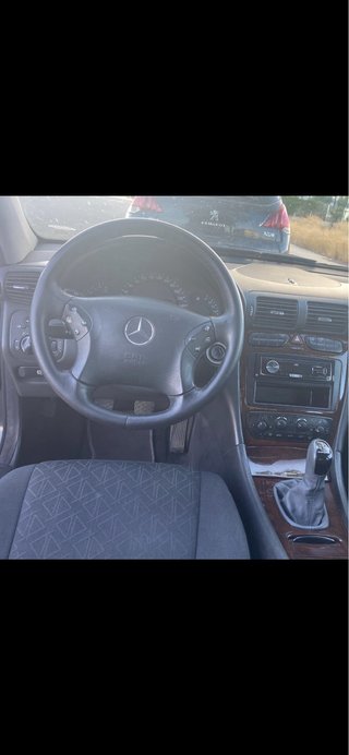Mercedes-Benz Clase C 2002 diesel 320000 km