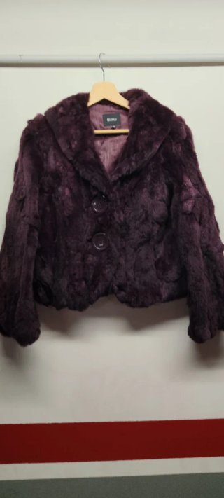 Chaqueta pelo botones morada talla 36