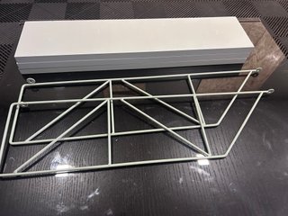 Estantería de pared triple madera y metal