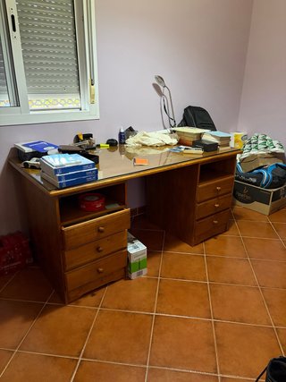 Mesa de despacho madera y cristal