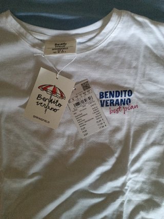 Camiseta Bendito Verano. Precio negociable.
