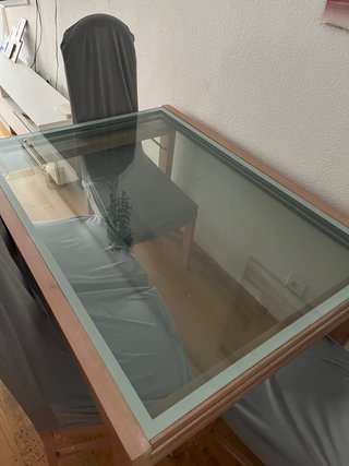 Mesa comedor con 4 sillas