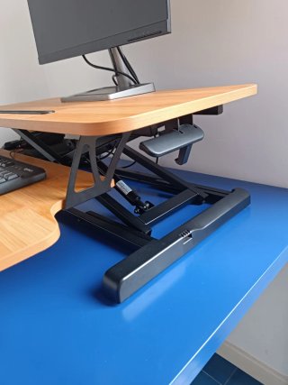 Mesita elevadora de oficina madera